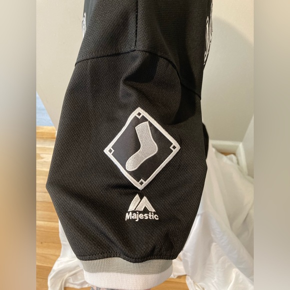 Micheal Jordan White Sox Jersey - Picture 3 of 4